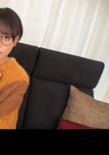 SIRO4712 Studio Amateur TV [First shot] [Innocent whitening skin] [Curious precocious Musume] Introductory glasses girl with only one experienced person appears. The actor's egg chasing her dream exposes her instinct instinct in front of the camera .. AV application on the net ? AV experience shooting 1693